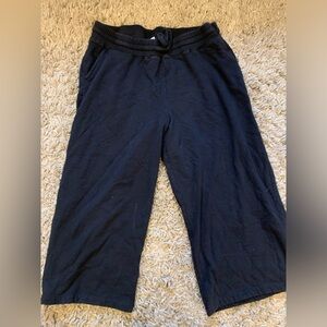 Kate Quinn, size XXL, black sweatpants